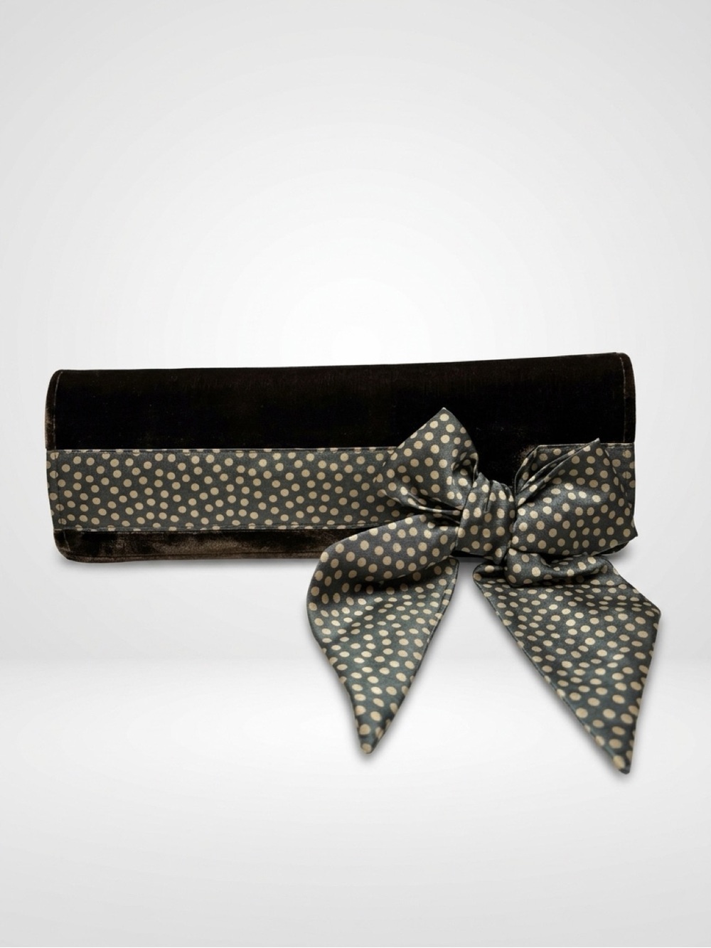 Shiraleah NWOT Velvet Clutch, Polka Dot Bow &interior, dark olive/moss green